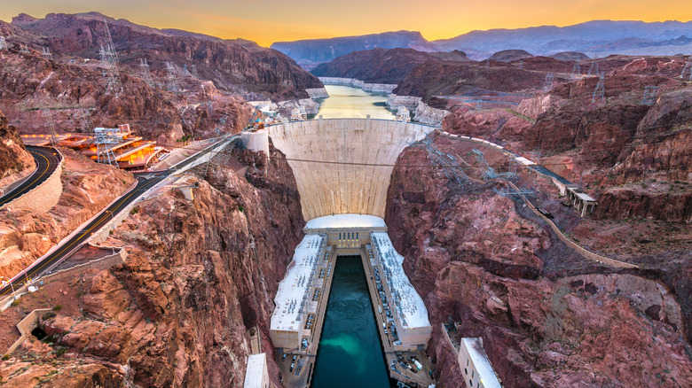 sunrise view of the Hoover Dam