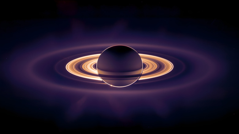 Saturn photograph by Cassini probe
