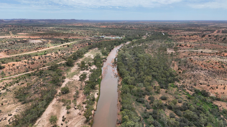 highway along the Finke RIver