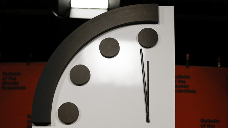 A close-up off the Doomsday Clock.