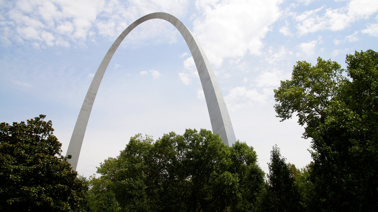 The gateway arch in St. Louis
