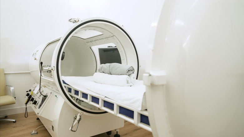 A hyperbaric chamber for a single person