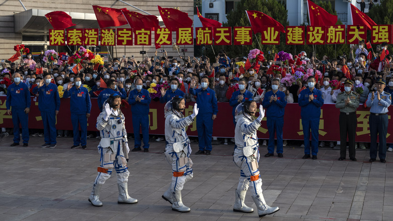 Shenzhou crew departing for Tiangong space station