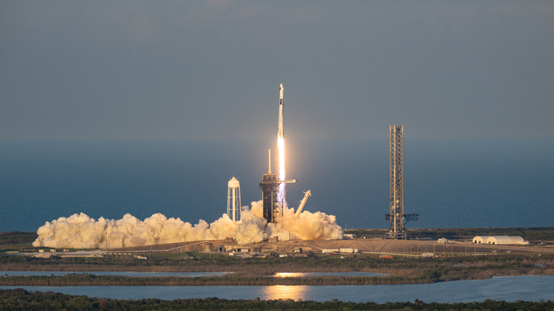 SpaceX Falcon 9 launch at Kennedy Space Center