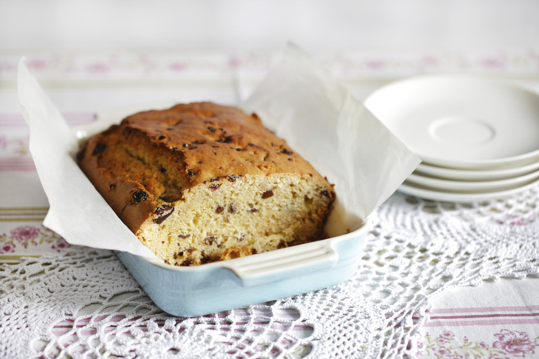 Sponge cake or sweet bread with cranberries